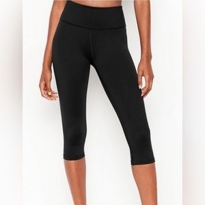Victoria’s Secret Knockout Crop Workout Legging ~ Black ~ Sz Large